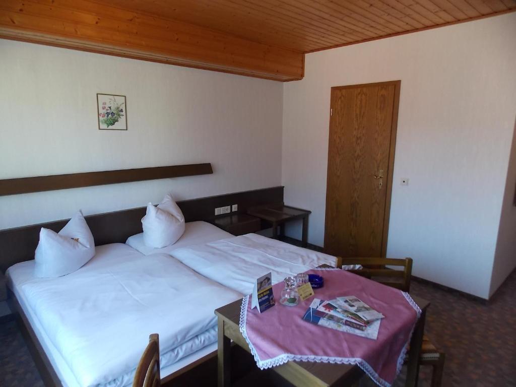 Gasthof Rhoenperle Kothen (Motten) Quarto foto